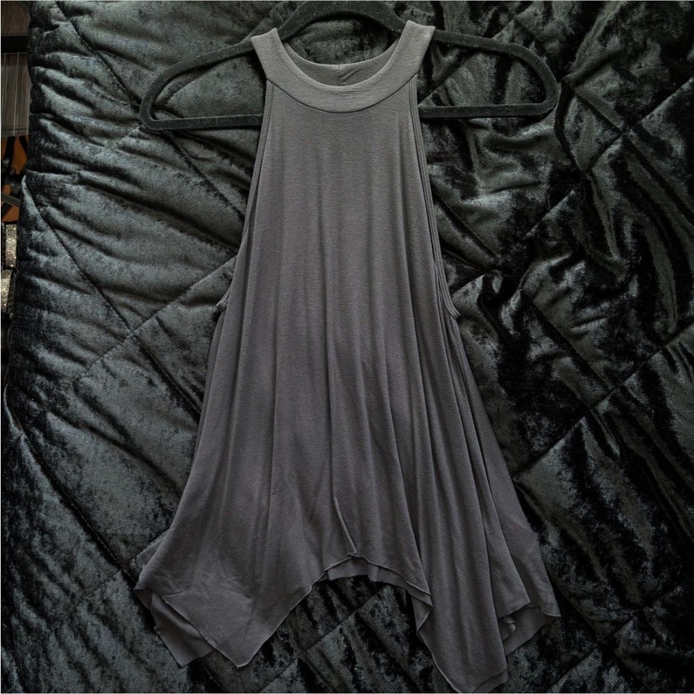 American eagle soft & sexy grey handkerchief tank